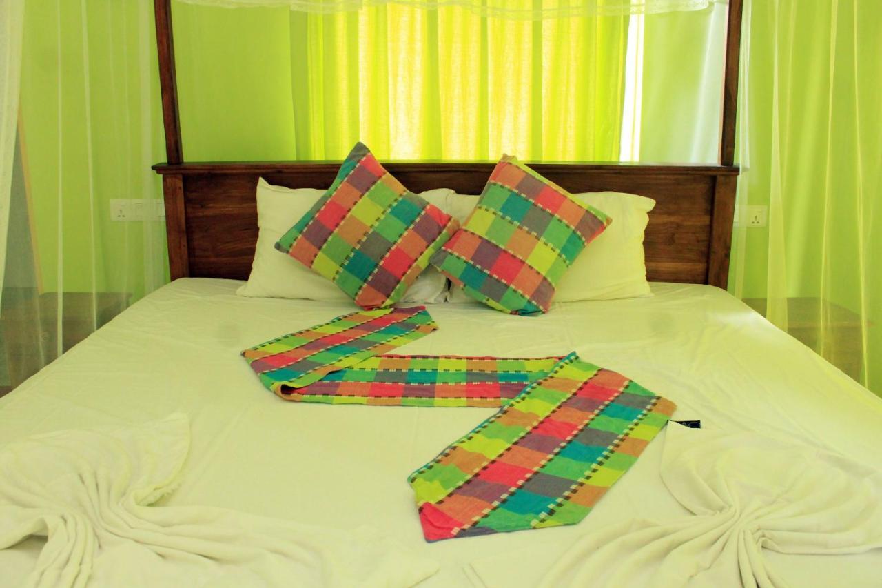 Melrose Lodge *