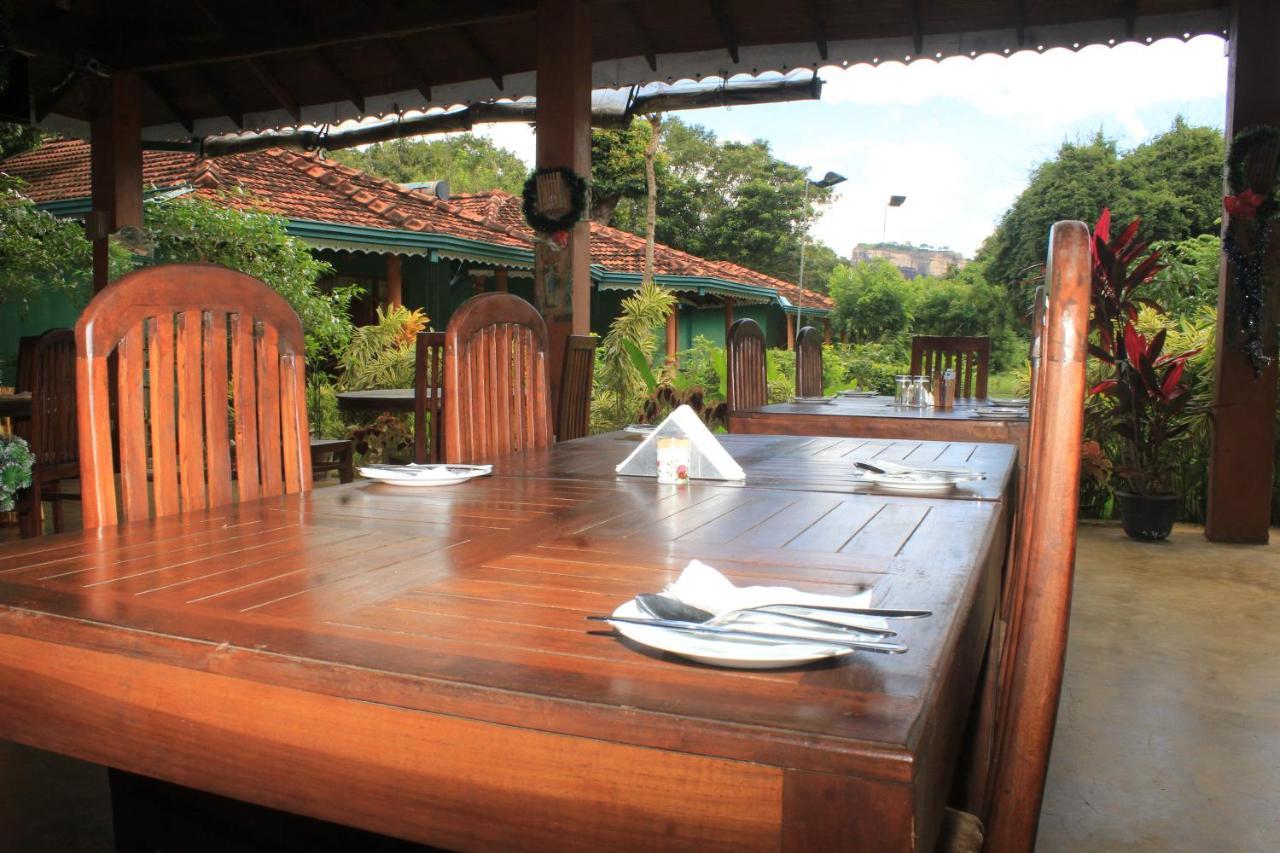 Melrose Lodge Sigiriya